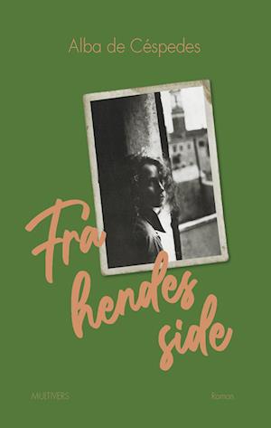 Fra hendes side